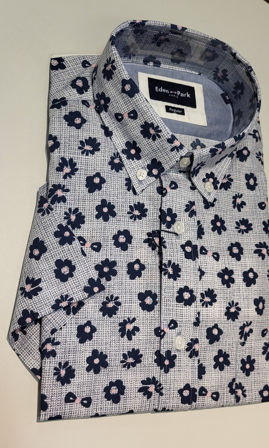 Chemise manches courtes grandes fleurs
