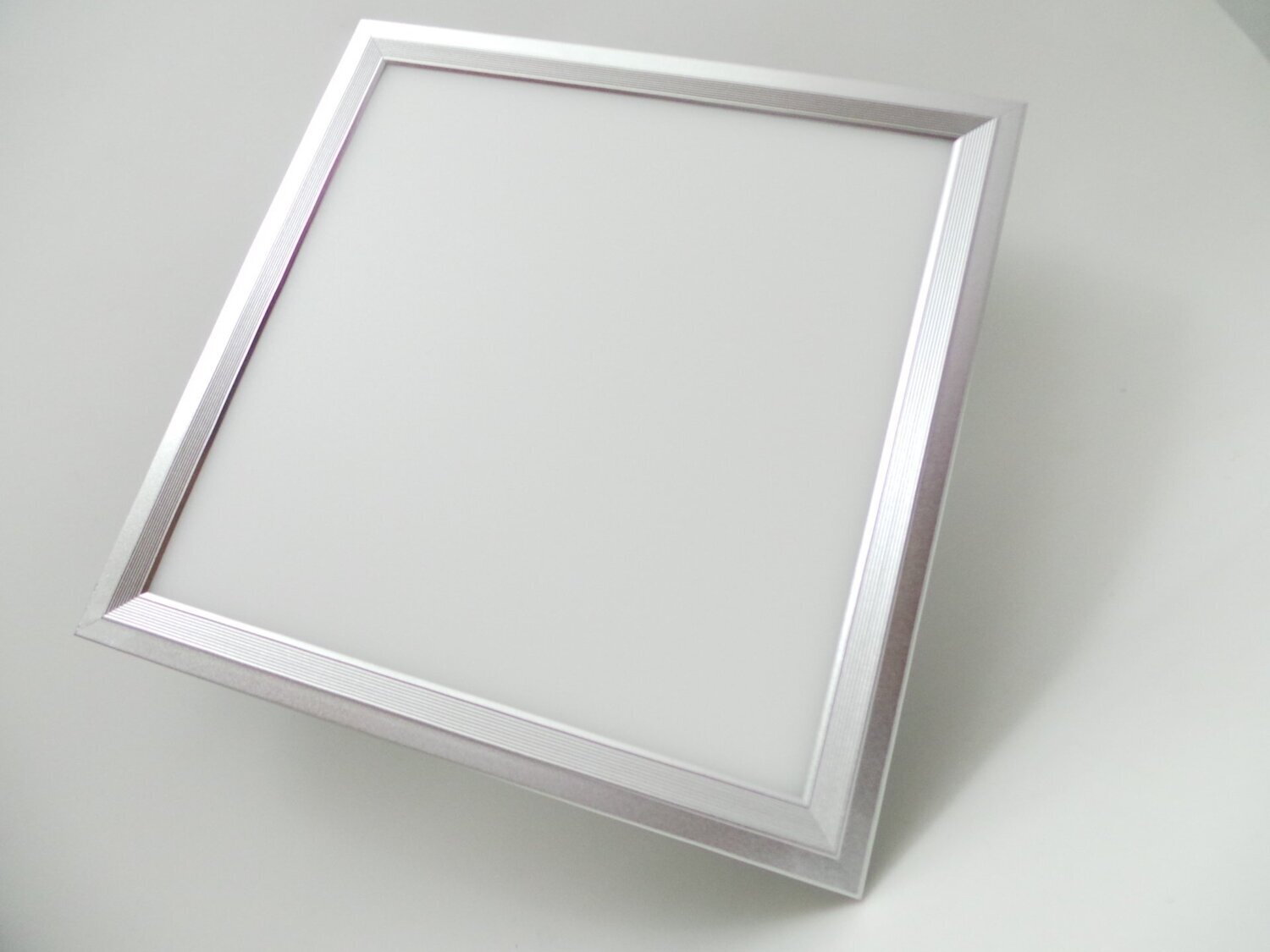 PANNEAU LED 30x30 SLIM 18W ALU BN