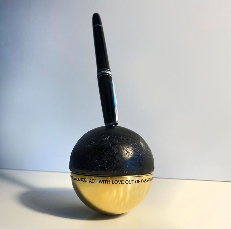 EKLIPS   THE WOBBLY WORLD®  Peace Writer limited stone edition