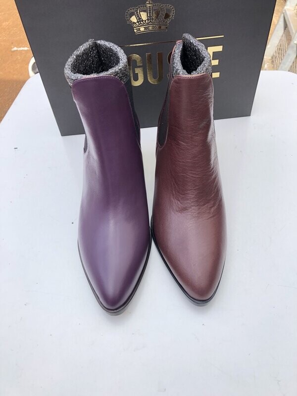 Auguste 'Jean'  - purple