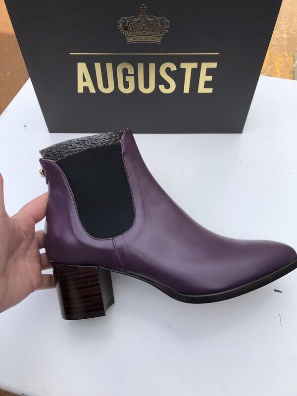Auguste 'Jean' - purple Auguste 'Jean' - purple