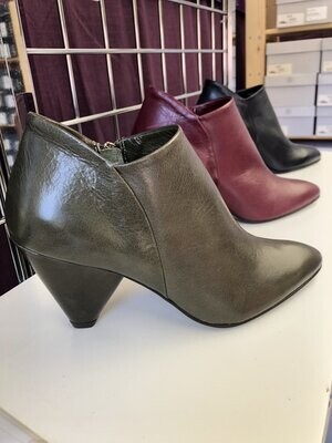 Noe Nelsi ankle boot