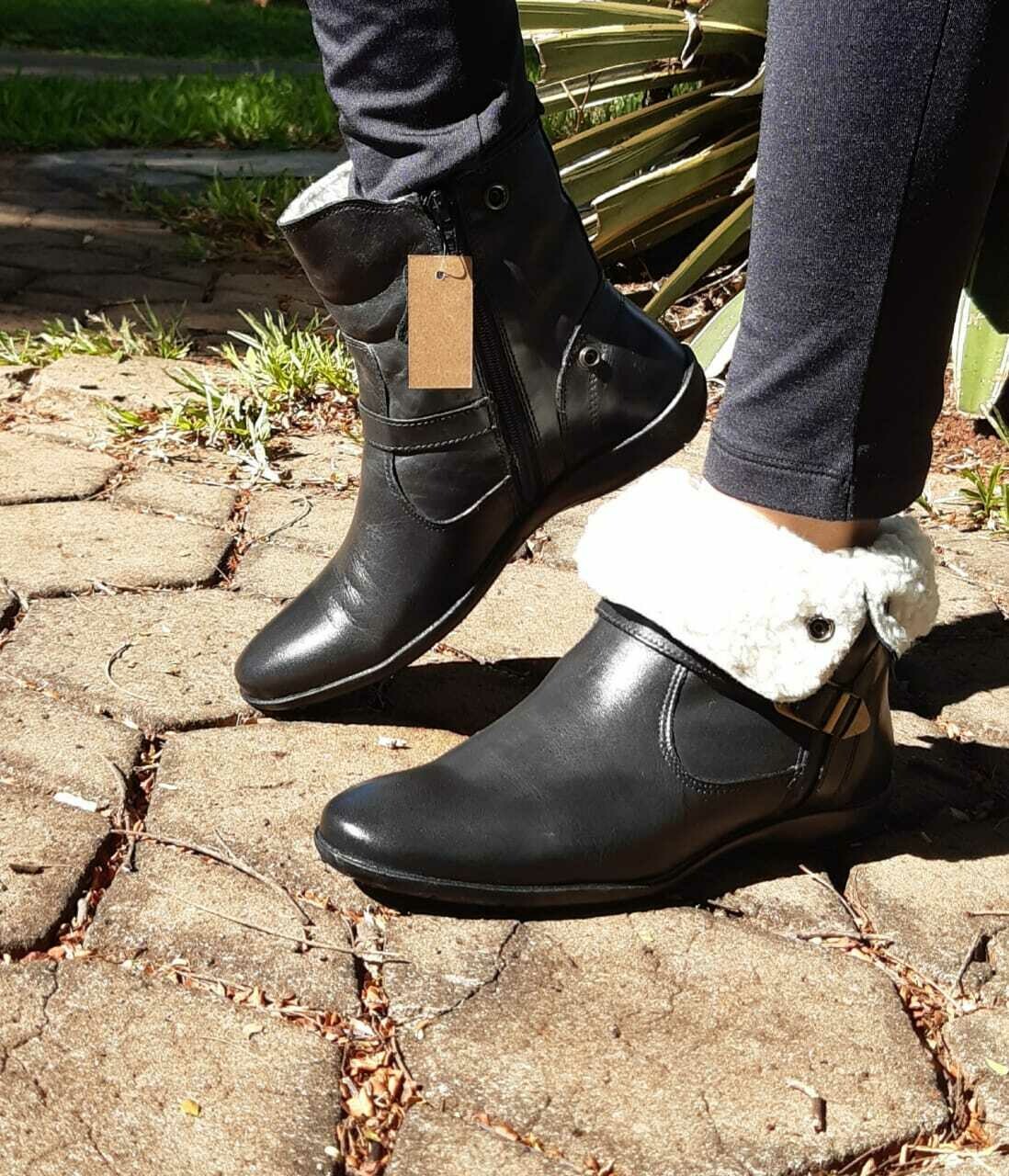 bota de pelinho por dentro