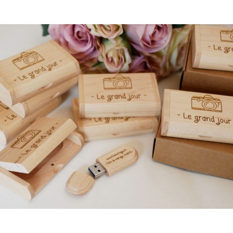 M.10De: TOUTES LES PHOTOS  SUR UNE CLÉ USB  1000€-50% de remise = 500€   Choisissez votre versement