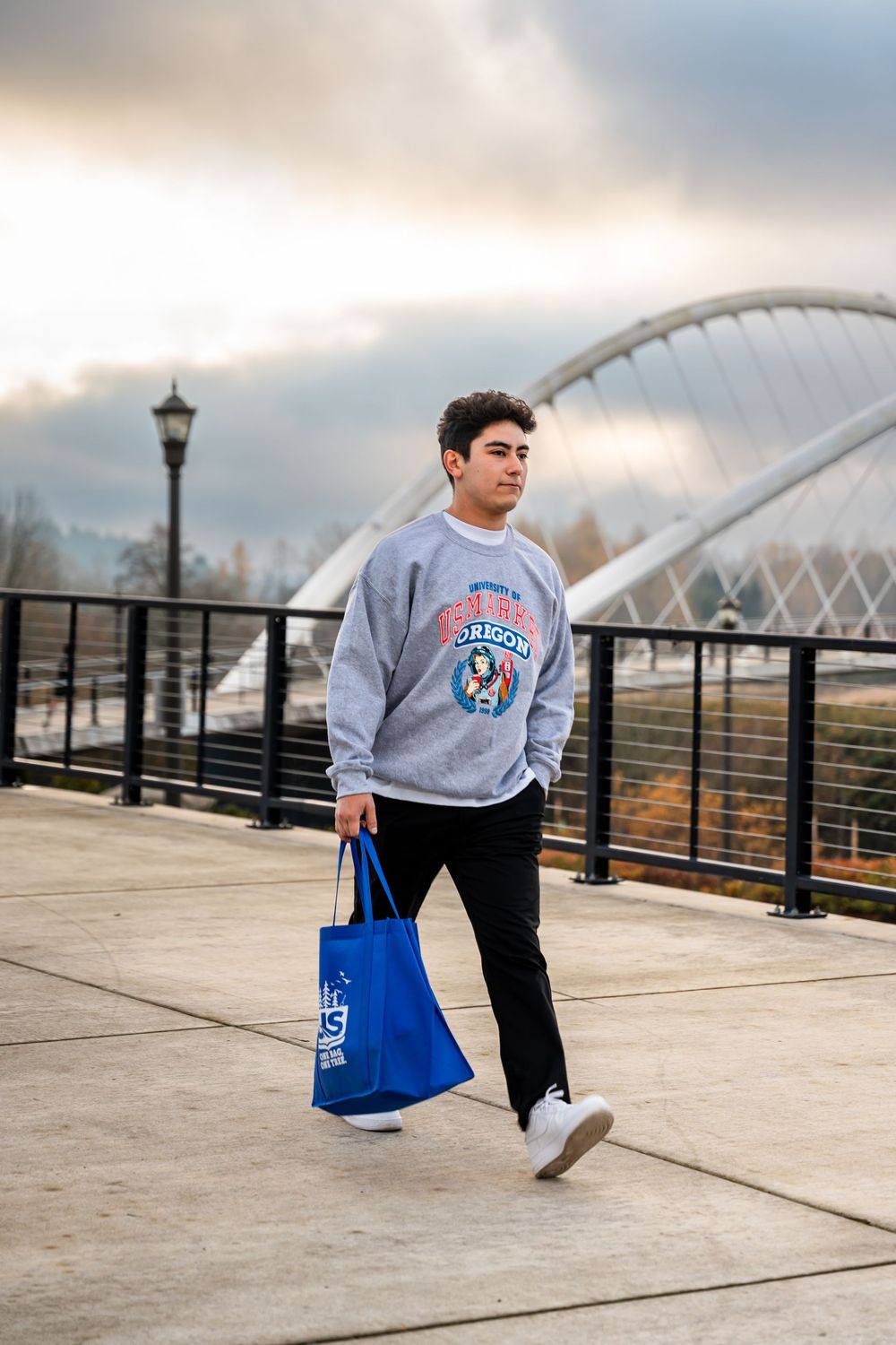 University of US Market Crew Neck