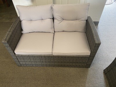 Wick's Loveseat Couch Set