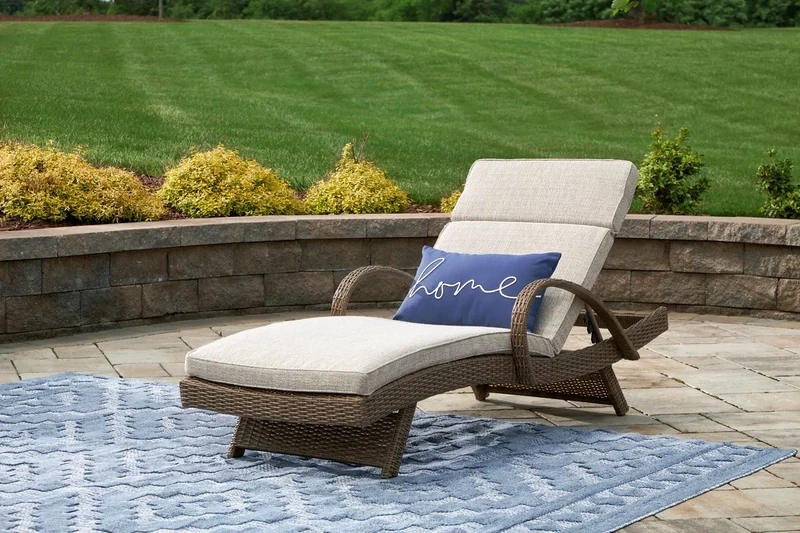 Beachcroft Outdoor Chaise Lounge