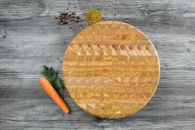 Round Cutting Board- Larch Wood