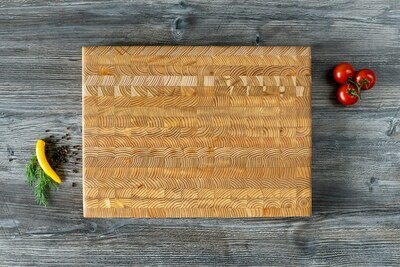 Medium Cutting Board- Larch Wood