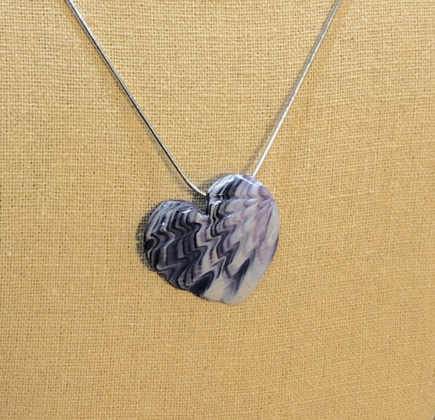 Scallop Heart Pendant W027