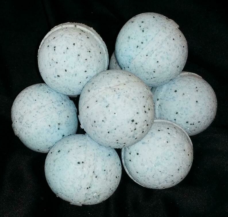 Blueberry Mint Bath Bomb- Little Luxuries