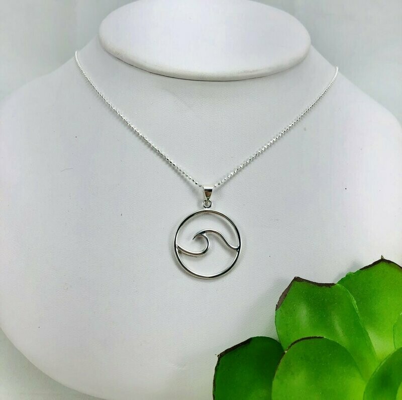 Circle Wave Necklace - Shy Giraffe Circle Wave Necklace - Shy Giraffe