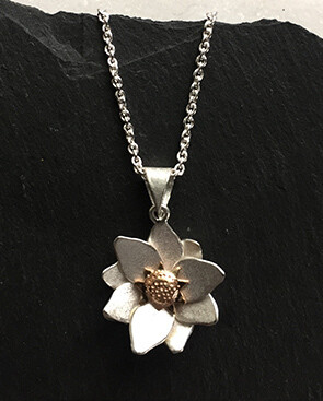 Mountain Aven Pendant - Allyson Simmie