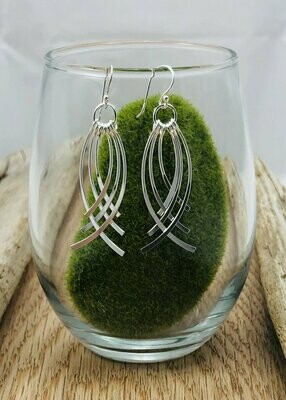 Simply Silver Curved Earrings - Shy Giraffe