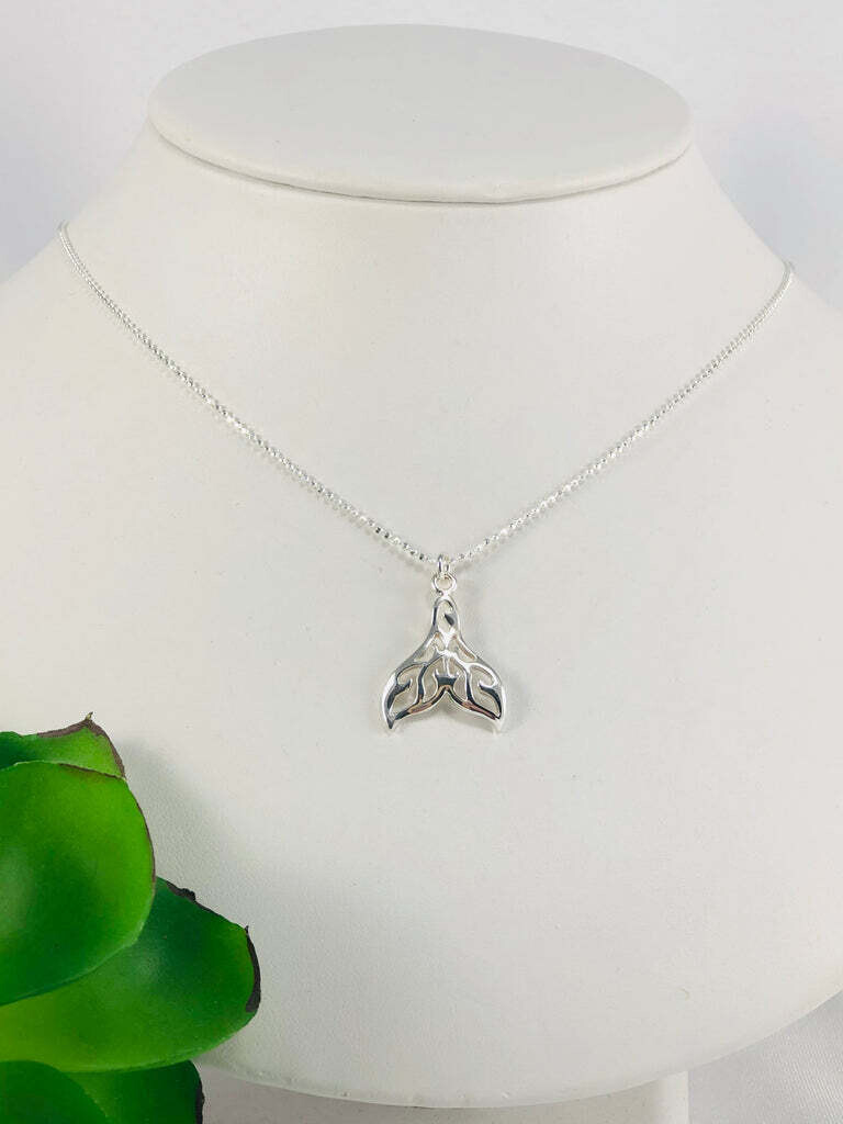 Whale Tail Small Necklace- Shy Giraffe 