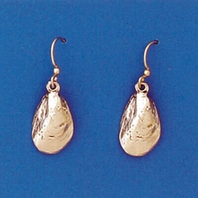 Mussel Shell Pewter Earring- Basic Spirit