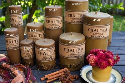 4x8 Chai Beeswax Candle- Lucky Clover