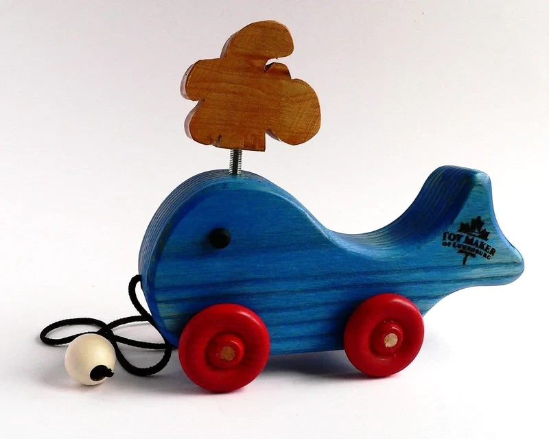 Wooden Pull Whale with Spout Toy