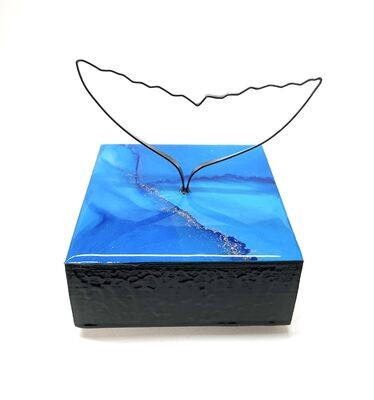 Wire Whale Tail on Blue Resin 