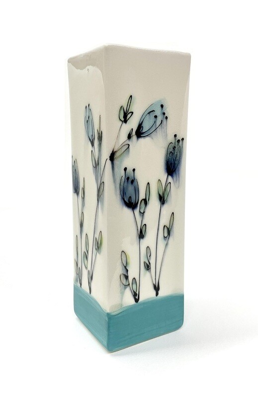 Nestle Floral Vase- Rachel de Conde