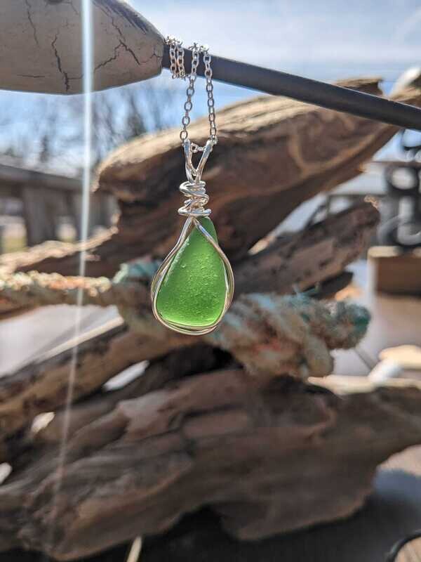 Small Green Seaglass Pendant- Kim's Beachy Designs