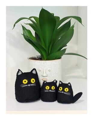 DIY Maud Lewis Inspired 3 Black Cats Sewing & Felting Kit- Genius Premium Craft