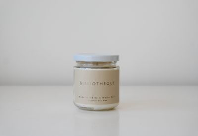 Bibliotheque Candle- A White Nest