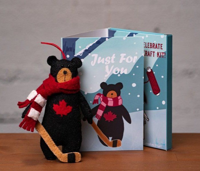 DIY Hockey Bear Greeting Card &amp; Sewing Kit- Genius Premium Craft