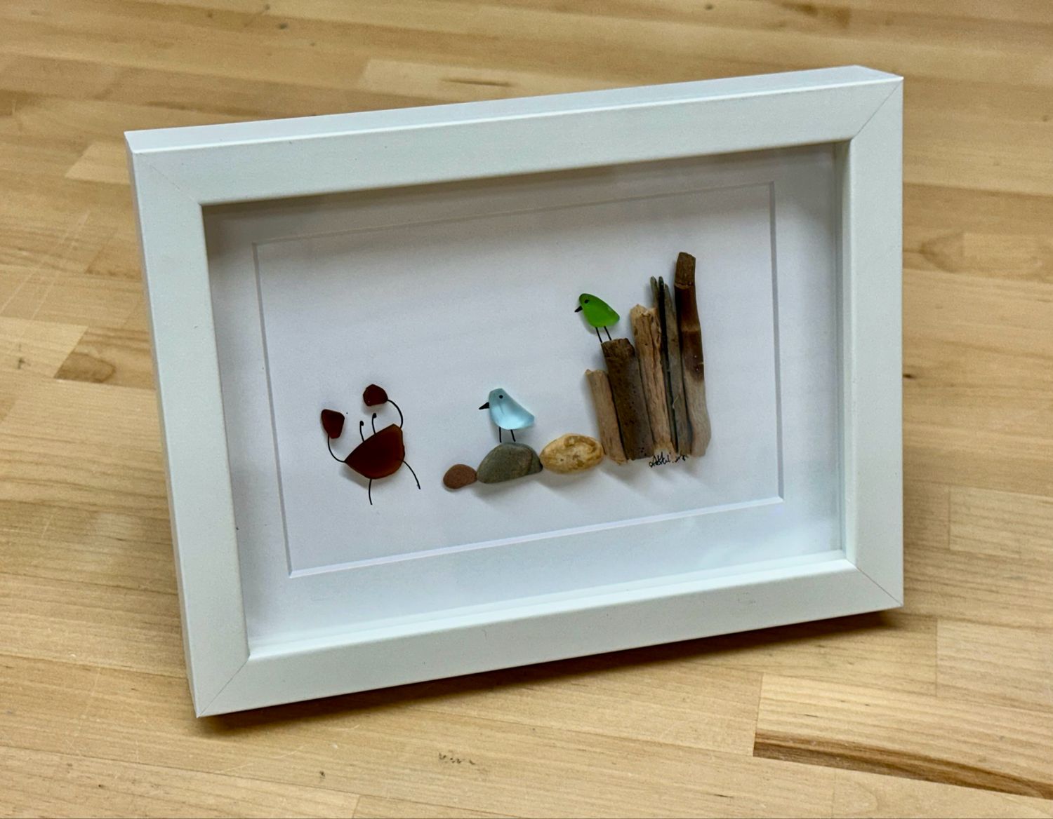 Small Fused Glass Crab &amp; Birds (white frame) - Moxy