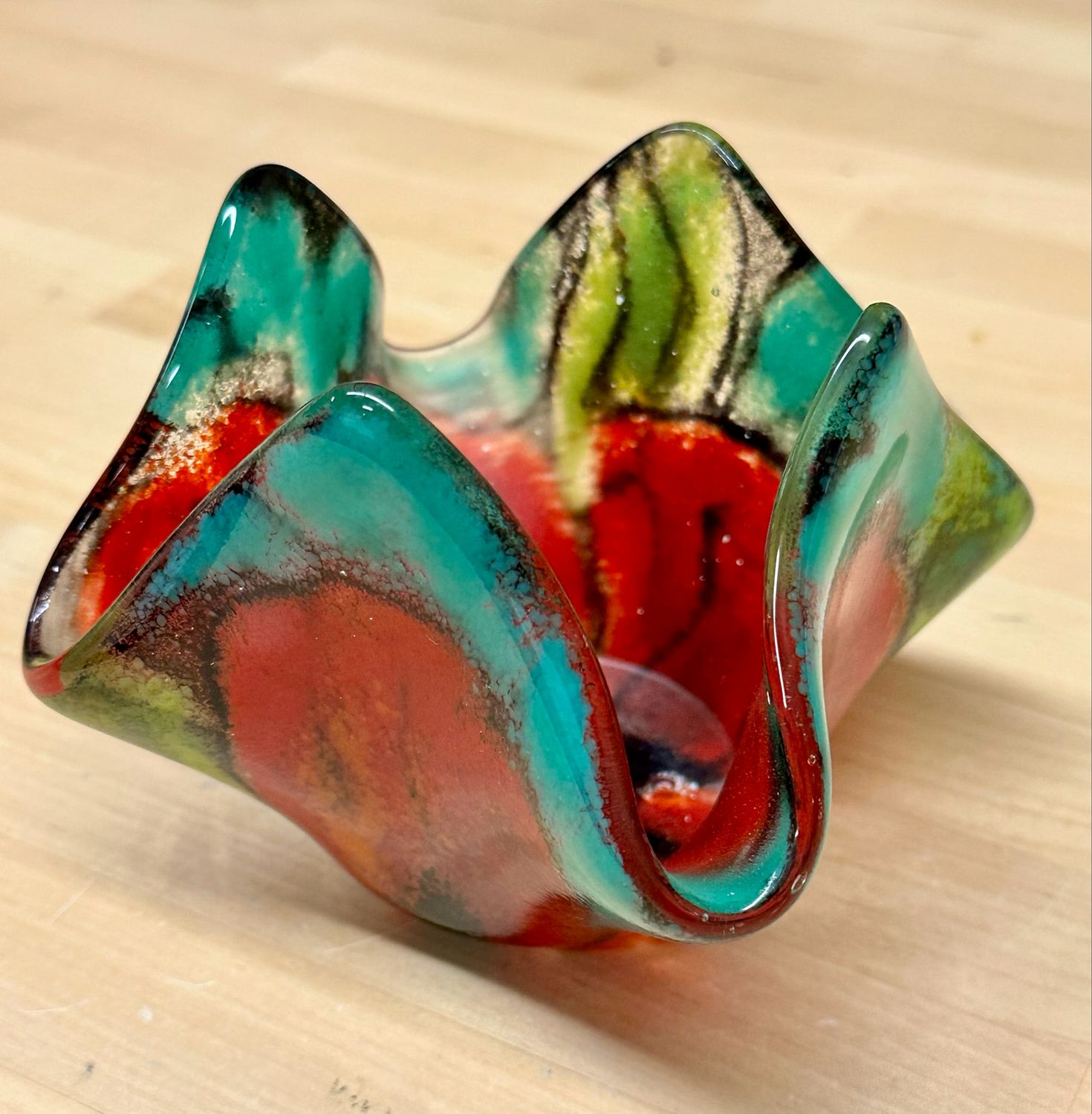 Large Painterley Poppy Tealight