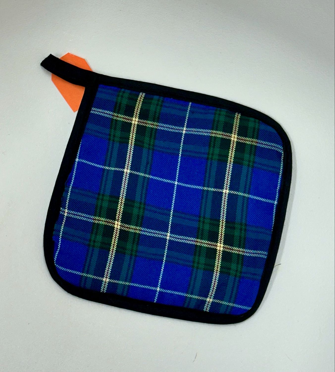 NOVA SCOTIA TARTAN POT HOLDER- HOT SCOTT