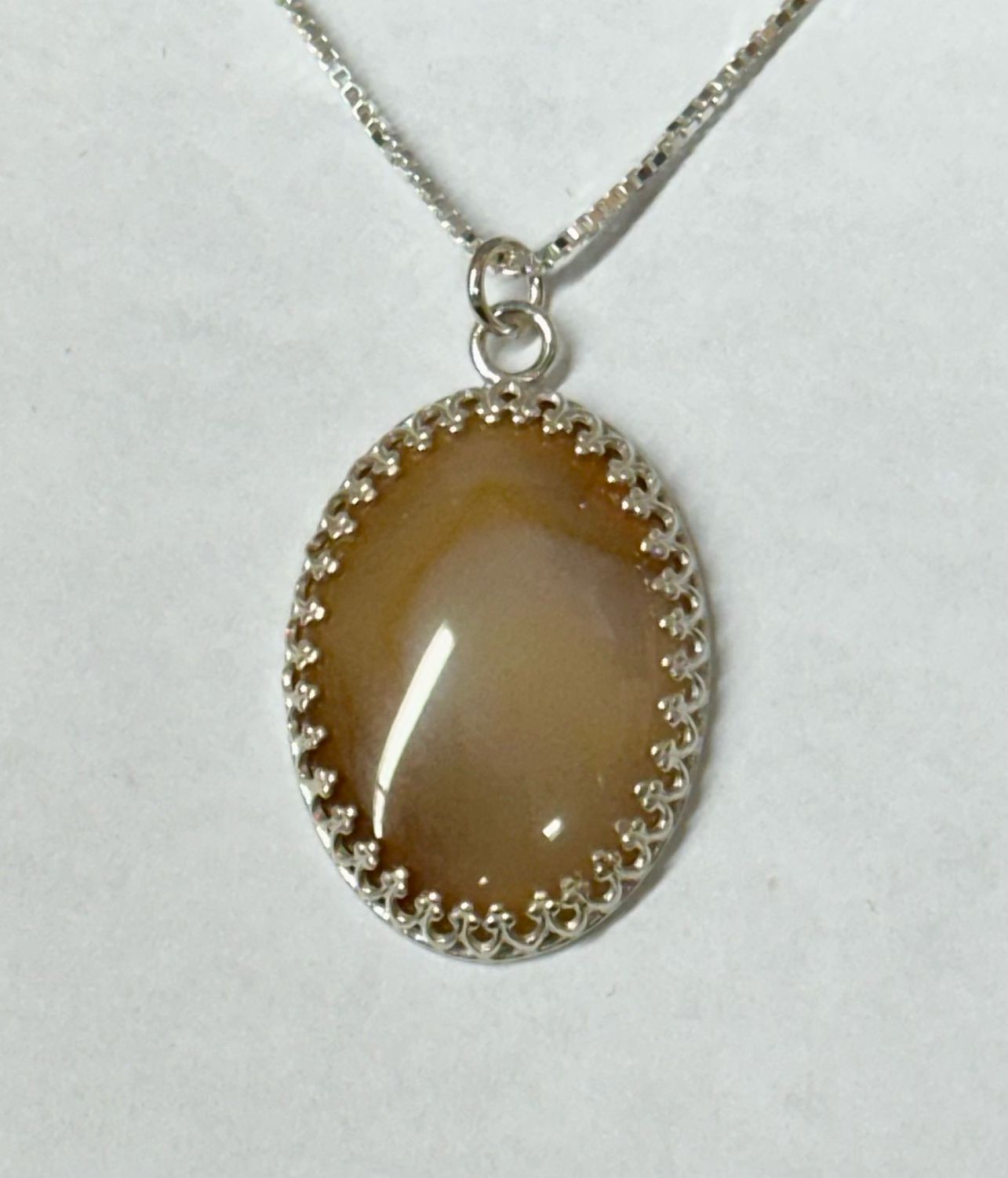 Oval Medium Banded Agate Pendant &amp; Chain - Fundy Treasures