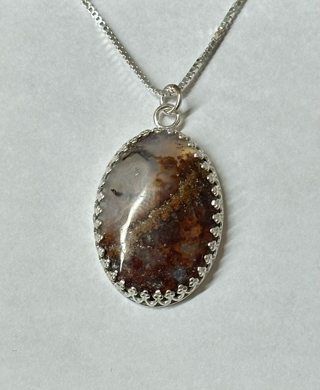 Oval Medium Red Moss Agate Pendant &amp; Chain - Fundy Treasures