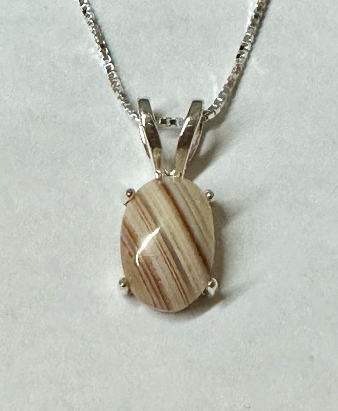 Round Banded Agate Small Pendant &amp; Chain - Fundy Treasures