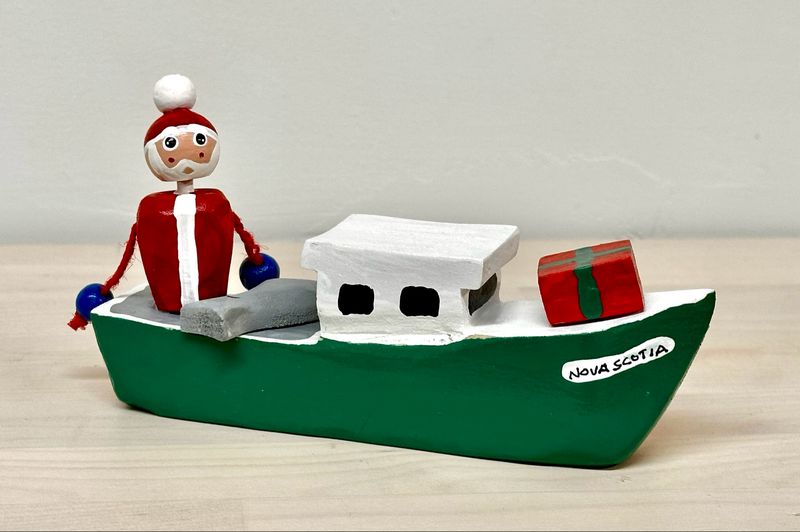 Santa in Cape Islander - Timberdoodle 