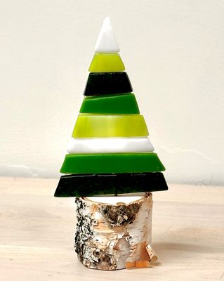 Christmas Tree (Green Assorted) on Wood - Moxy