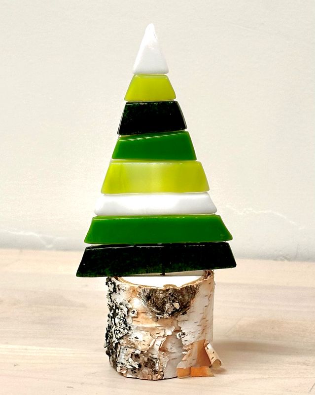 Christmas Tree (Green Assorted) on Wood - Moxy