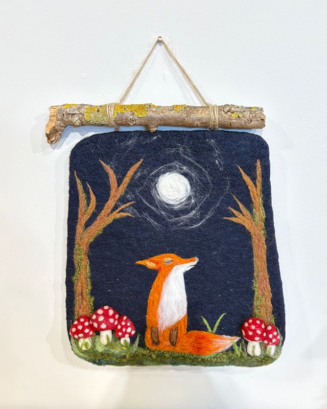 Large Felted Wall Art with Driftwood - Fox - Magic of Wool