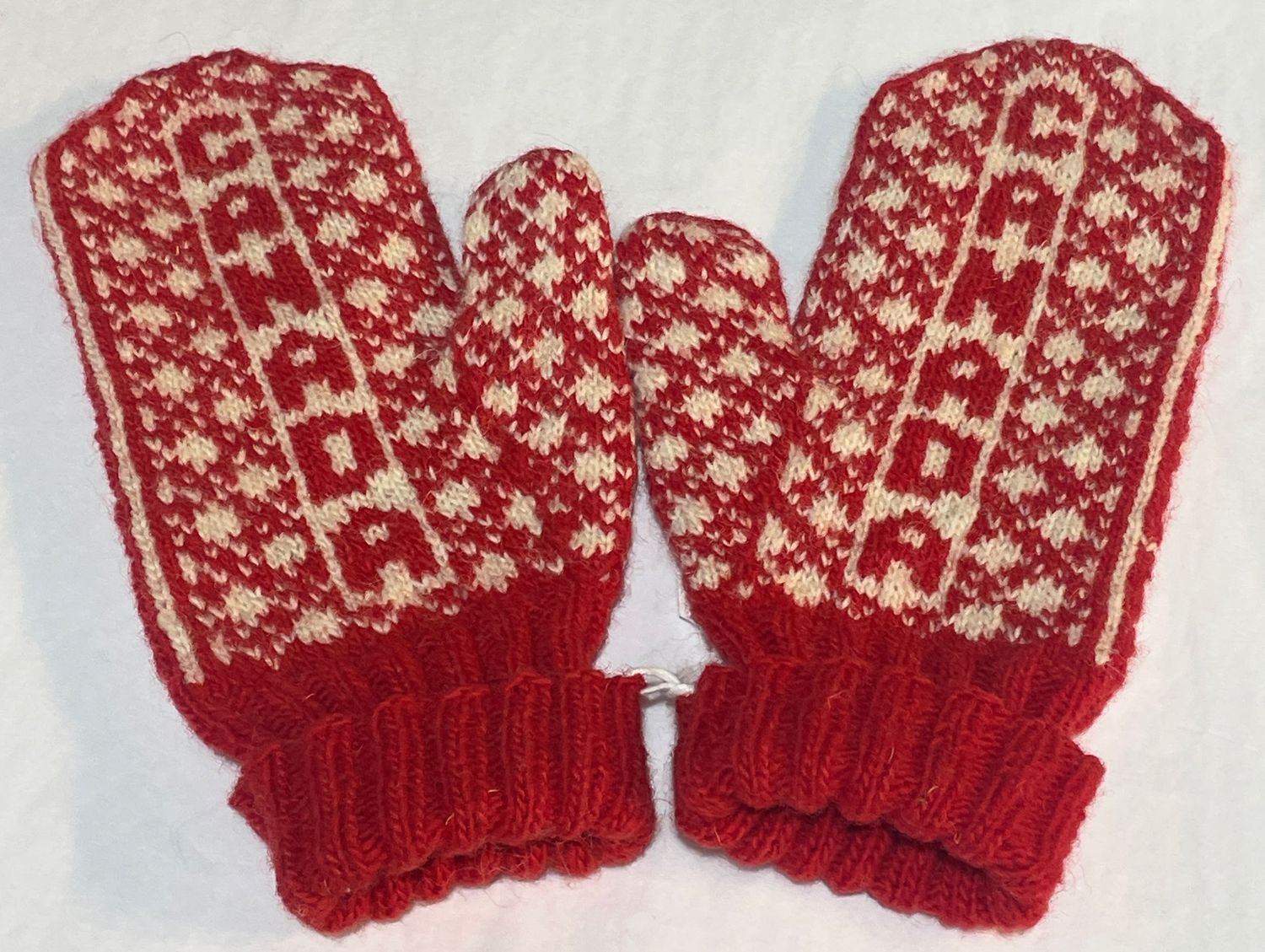 Canada Mitts - Wool - Mama Bear