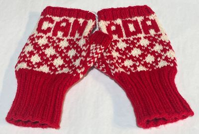 Canada Wristers - Acrylic -Mama Bear