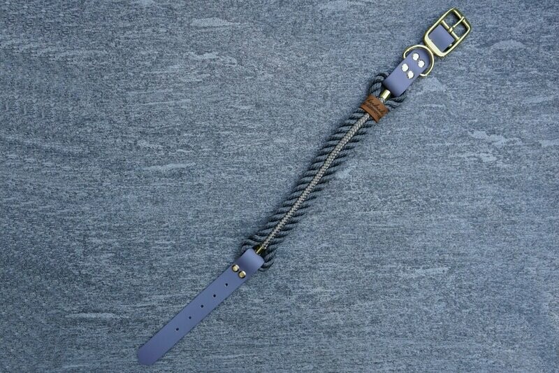 Hundehalsband grau beige mit Schnalle ab 25 cm Halsumfang