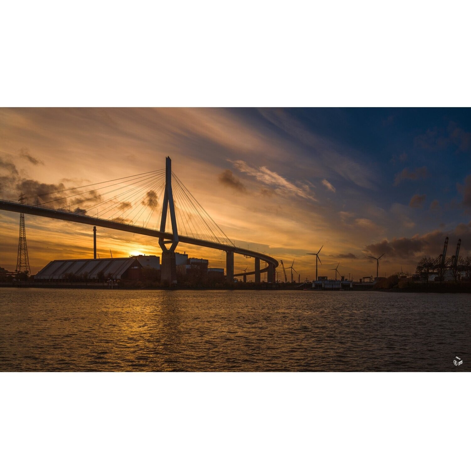 Hamburg Foto Datei - Köhlbrandbrücke im Sonnenuntergang, Abmessung nach Wunsch, max. Höhe 157,76 cm x Breite 280,53, zum Selbstdruck, Lieferung per filesharing