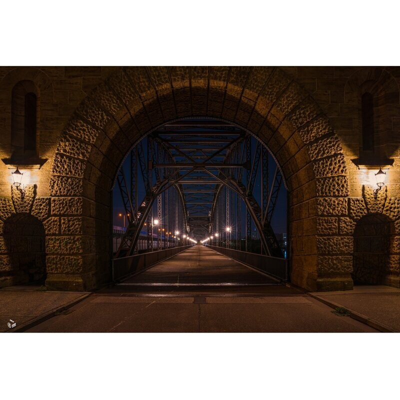 Hamburg Foto Datei - Alte Harburger Elbbrücke, ganz nah, in der Nacht, Höhe 100 cm - zum Selbstdruck