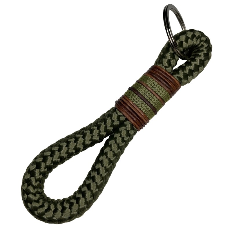 Schlüsselanhänger oliv, aus Tau mit Leder
