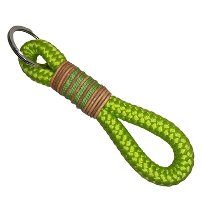 Schlüsselanhänger pistaziengrün, aus Tau mit Leder
