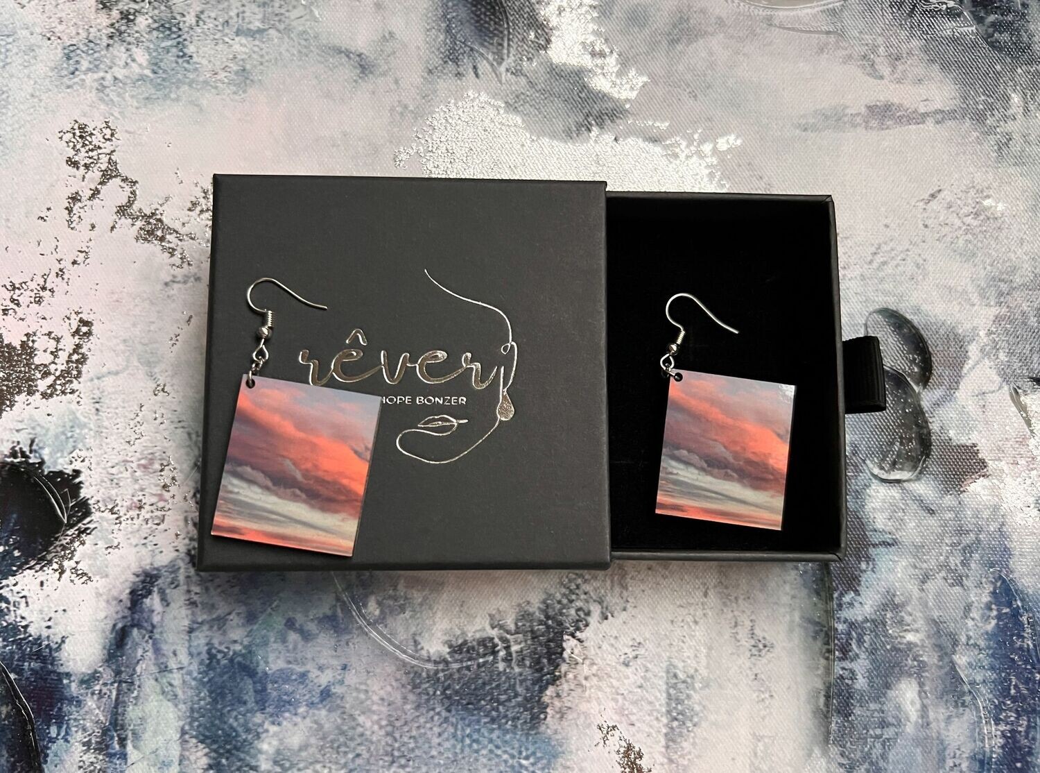 bewitch  ~ dangling earrings
