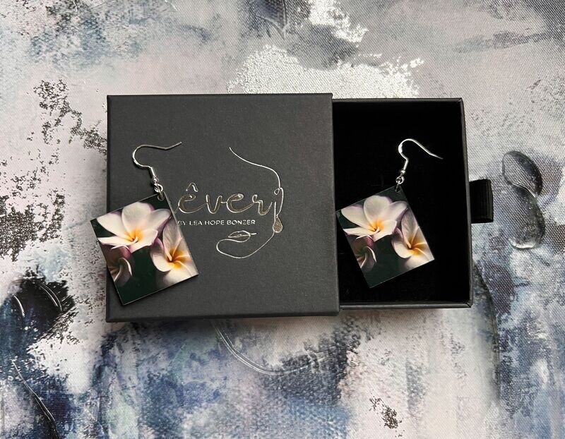 nānā ~ dangling earrings