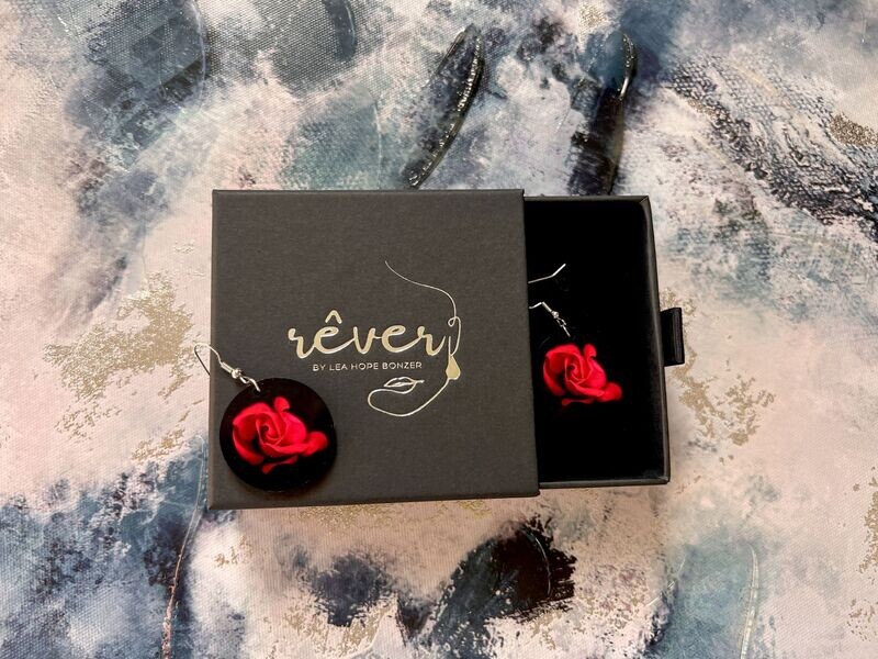 bias ~ dangling earrings