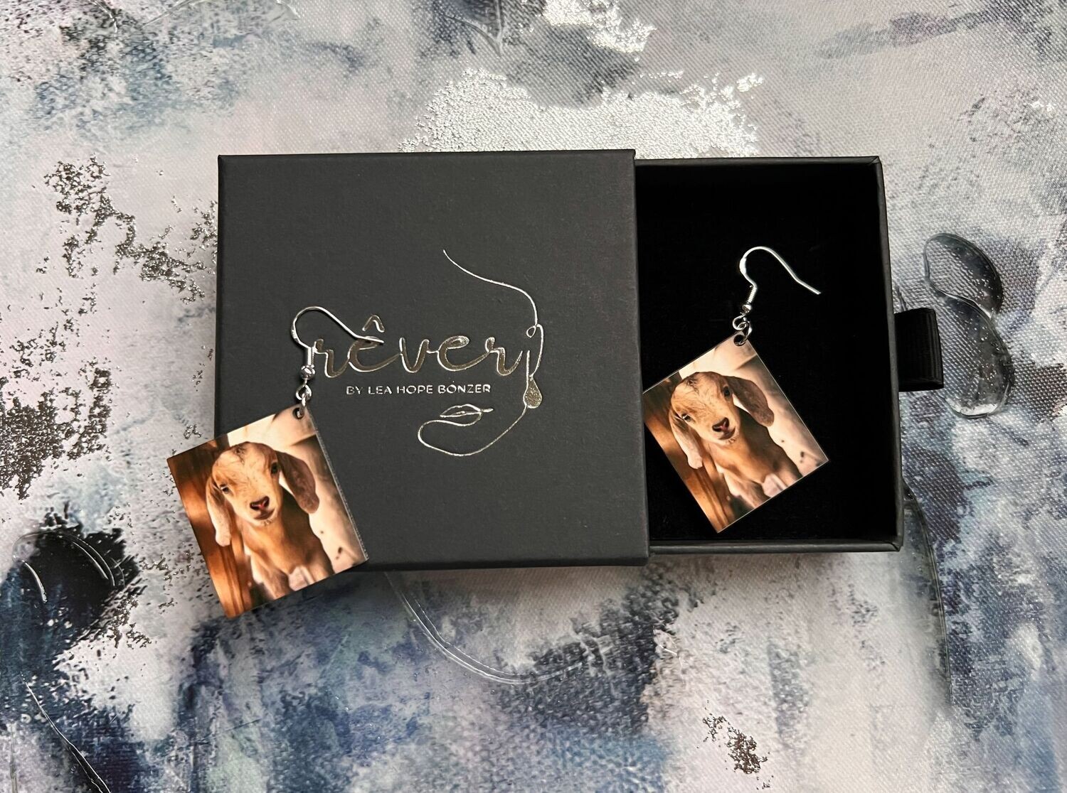 newbie  ~ dangling earrings