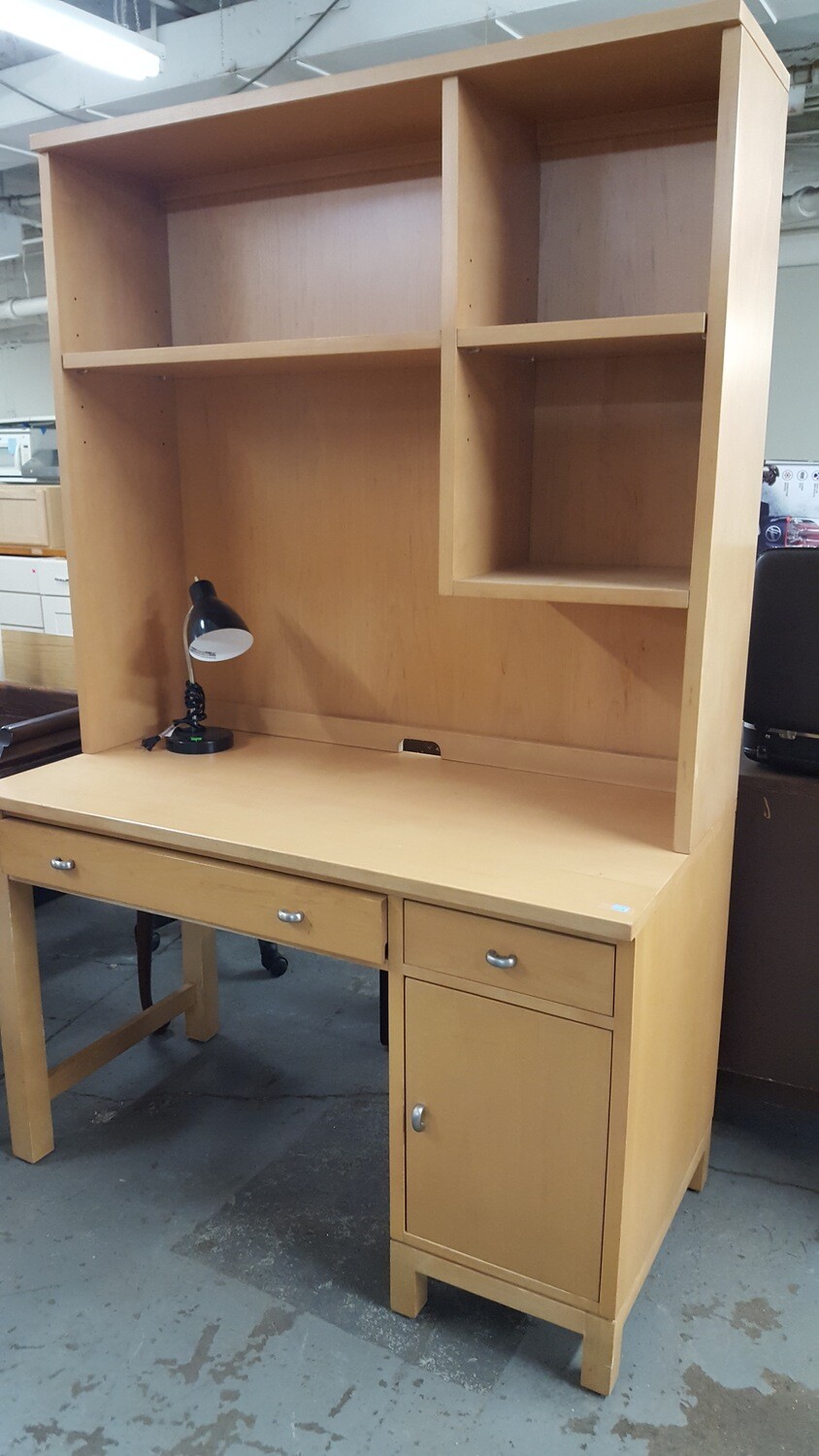 Ethan Allen desk with hutch (B)